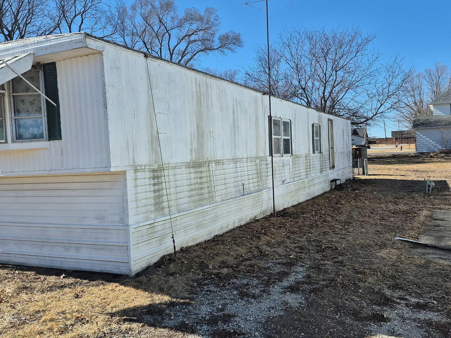 2 bed, 700 sqft, $650 — Photo 4