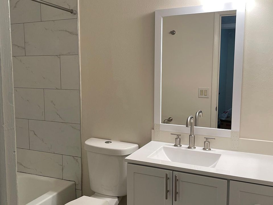 1st image of 4005 Wedgemere Dr #4005