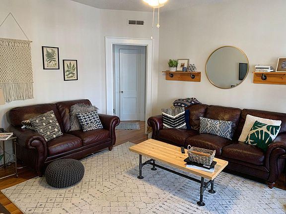 12 ft ceilings and Hardwood floors