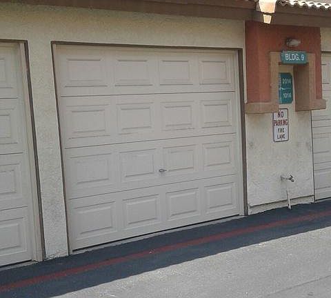 Unit with 1 car Garage