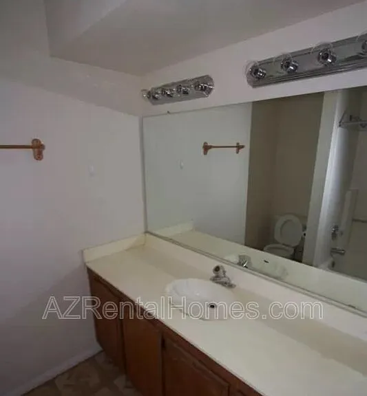 1322 S Judd St — Photo 12