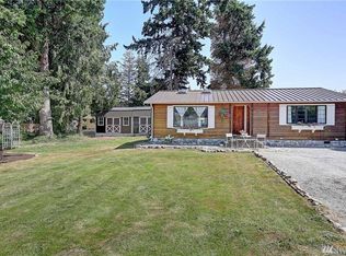 292 Heather Dr, Camano Island, WA 98282