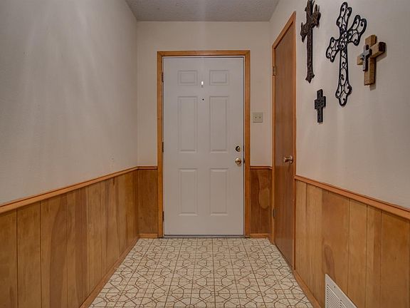 4th image of 5515 Grinnell St