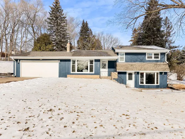 449 Glenwood Ave, Roseville, MN 55113