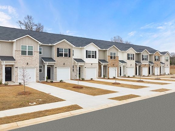 2nd image of 202 Kenmore Cir