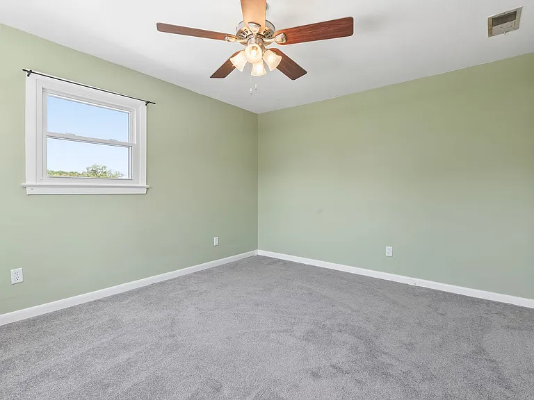 29 Adriatic Ave — Photo 24