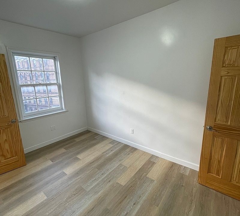 1st image of 516 Hudson St APT G13