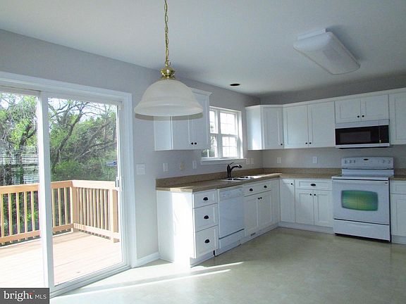 5th image of 29120 Saint Thomas Blvd #294