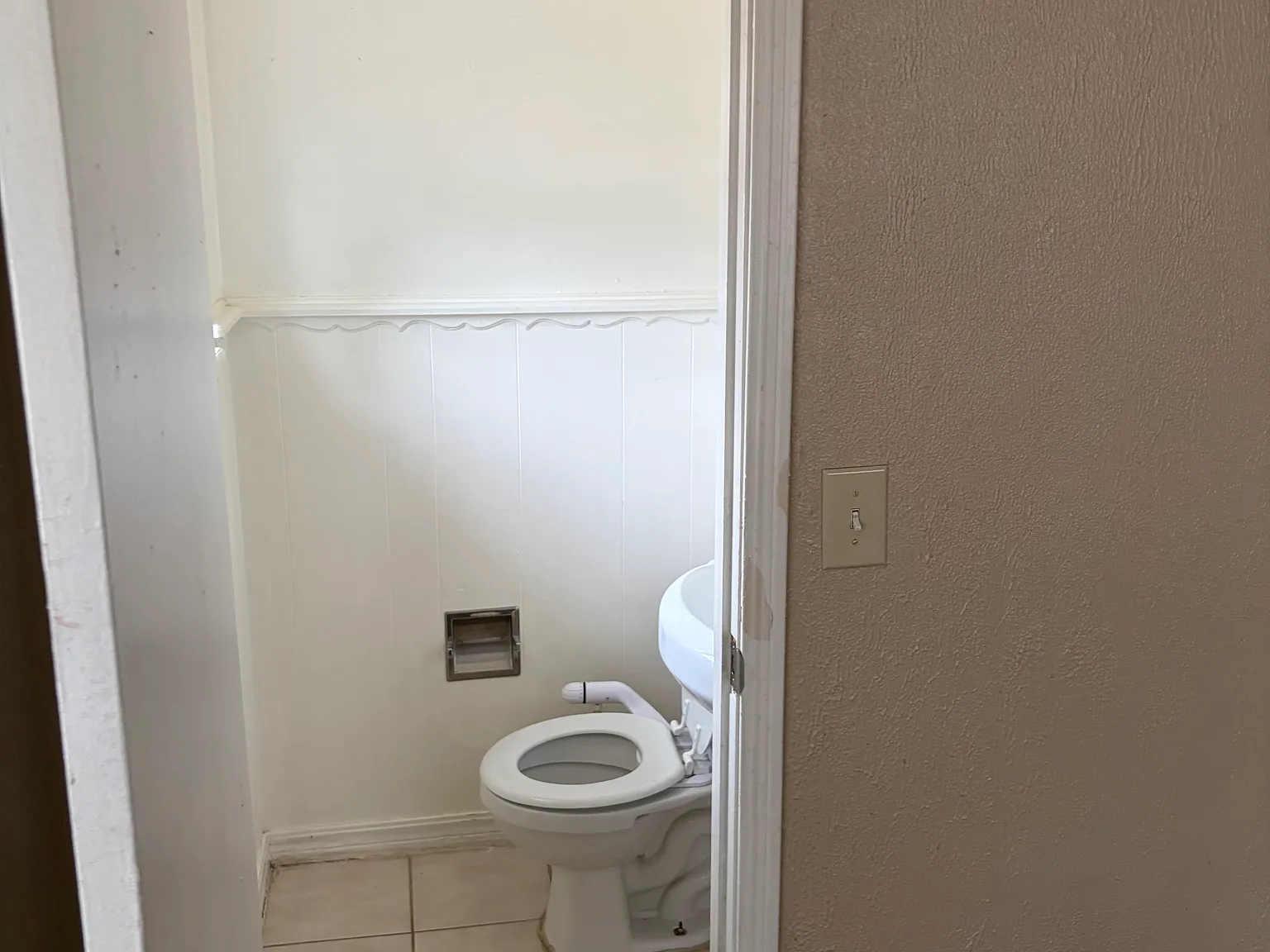 4 bed, 1.5 bath, 1442 sqft, $1,500 — Photo 4