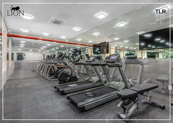 Sold by The Lion Real Estate | media 7