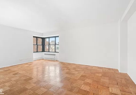 3rd image of 385 Grand St APT L1506
