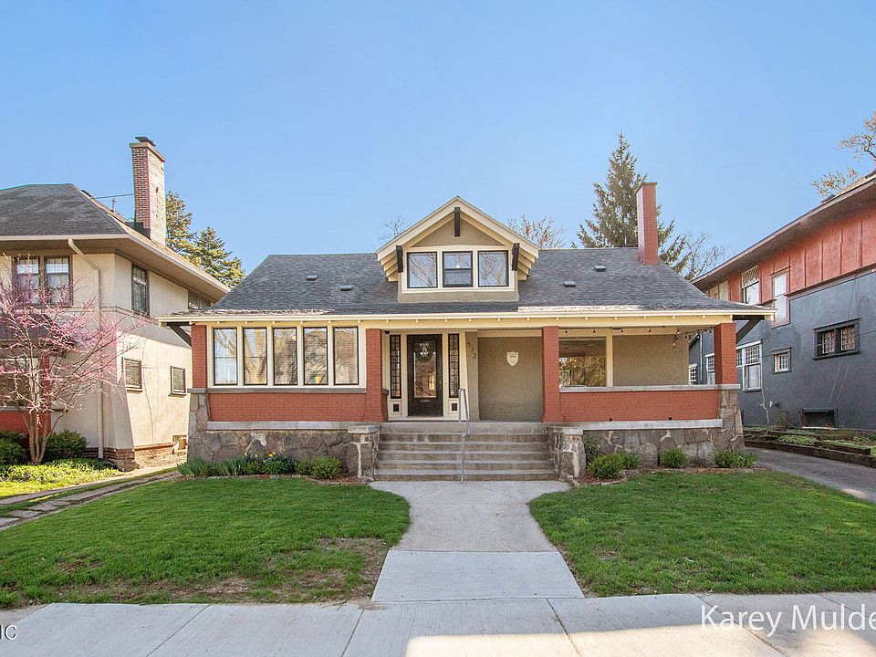 1st image of 572 Prospect Ave SE