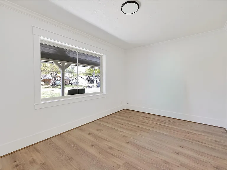 1906 Shadow Bend Dr — Photo 6
