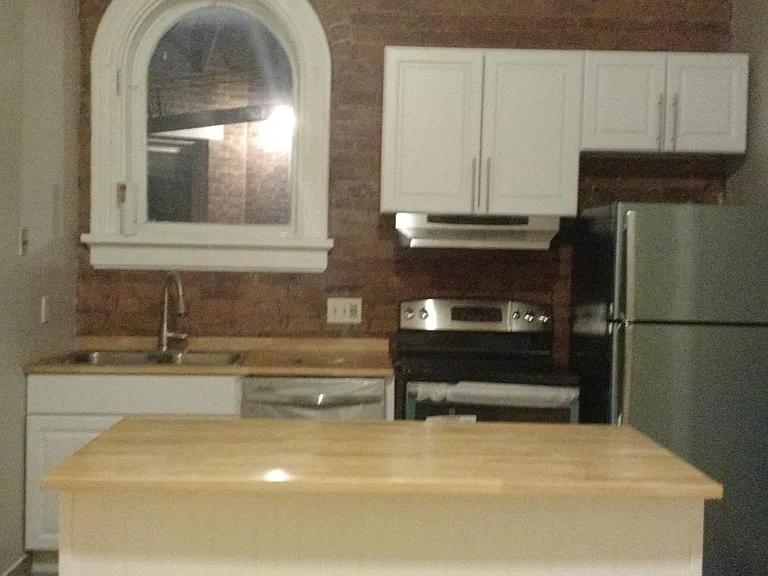 3233 Vine St #1 — Photo 8