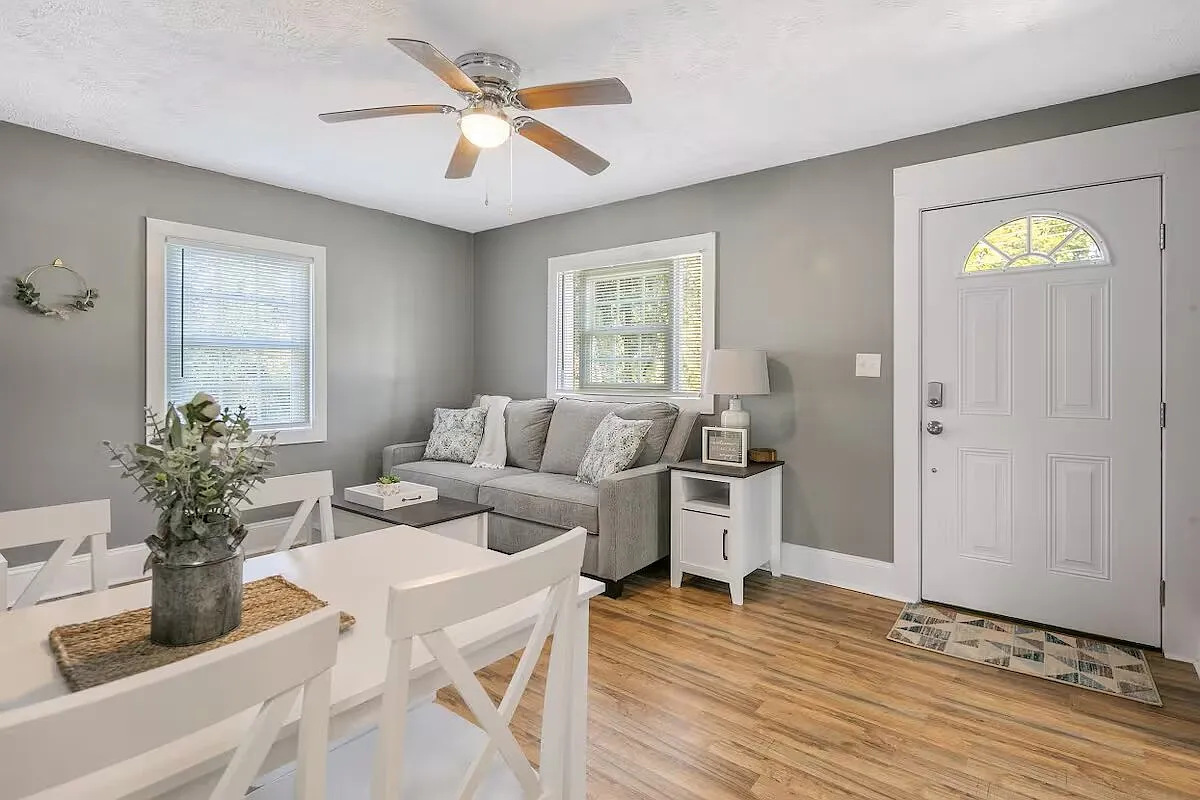 2 bed, $2,900 — Photo 2