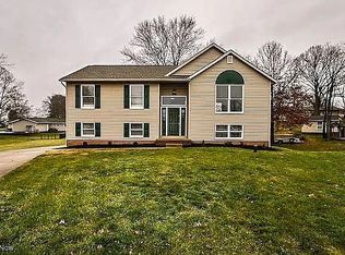 2391 Libra Cir SW, Canton, OH 44706