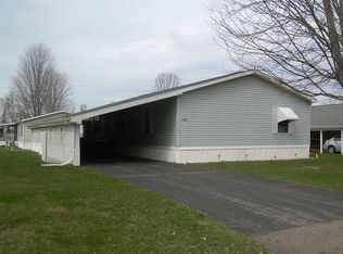 7298 Oak Brook Cir, Portage, MI