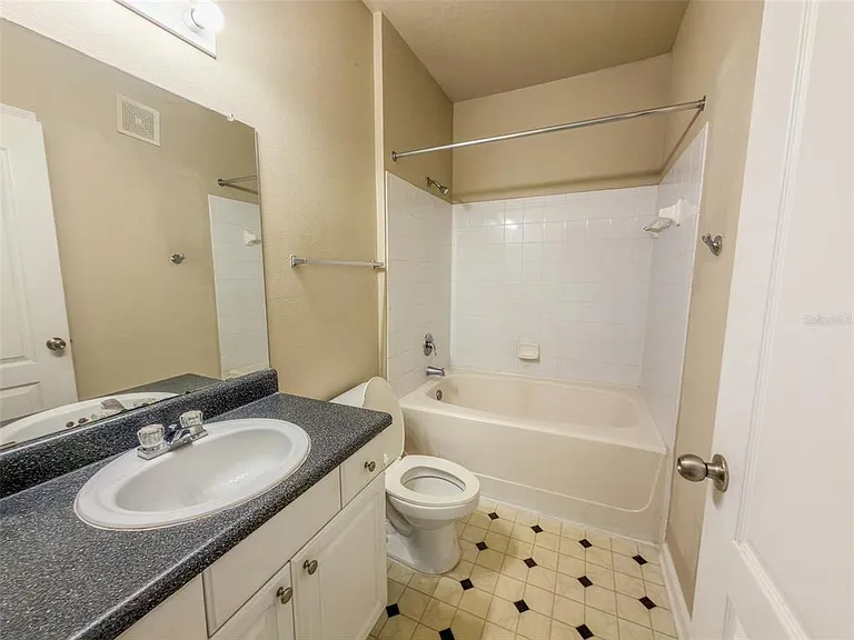 8818 Villa View Cir #204 — Photo 16