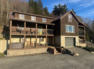 388 S West Ridge Rd, Snowshoe, WV 26209