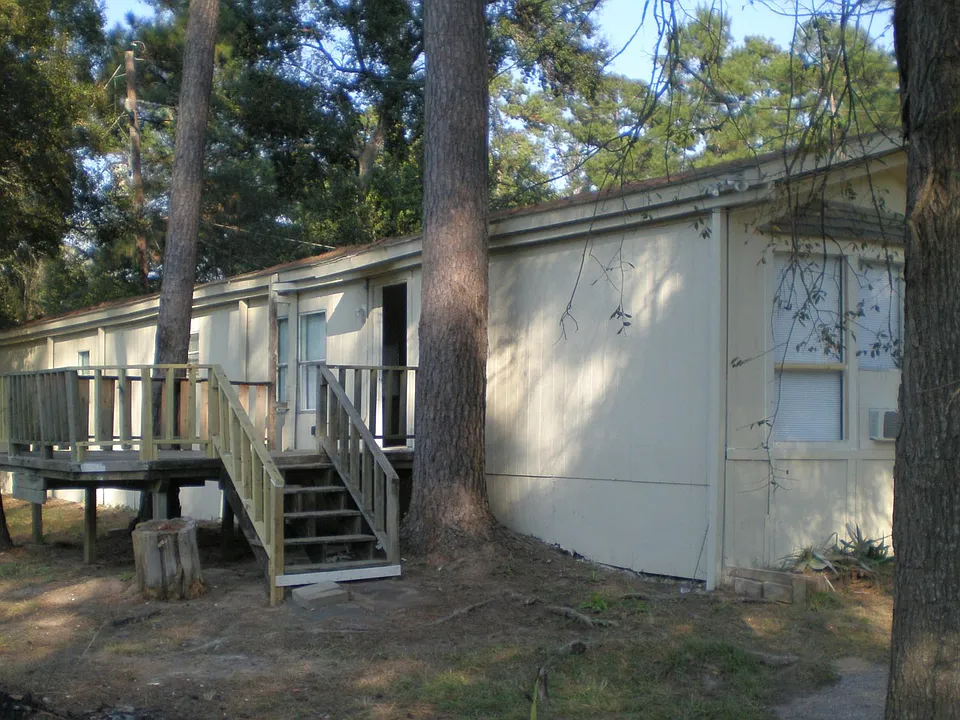 23406 Willow Gln