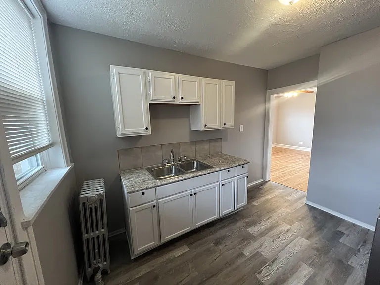 1643 E 74th Pl #1645-3 — Photo 3