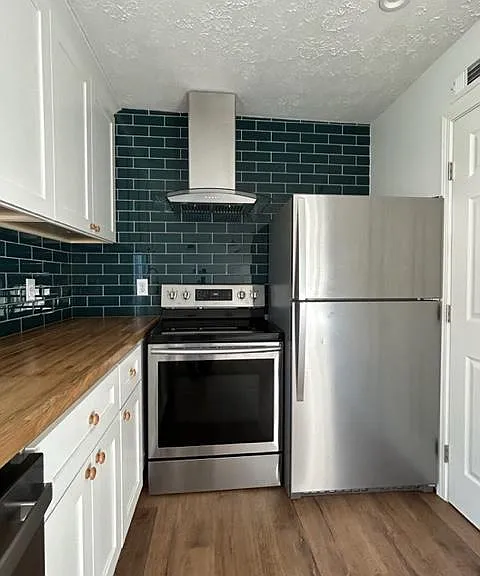 432 E 14th Ave #1 — Photo 8