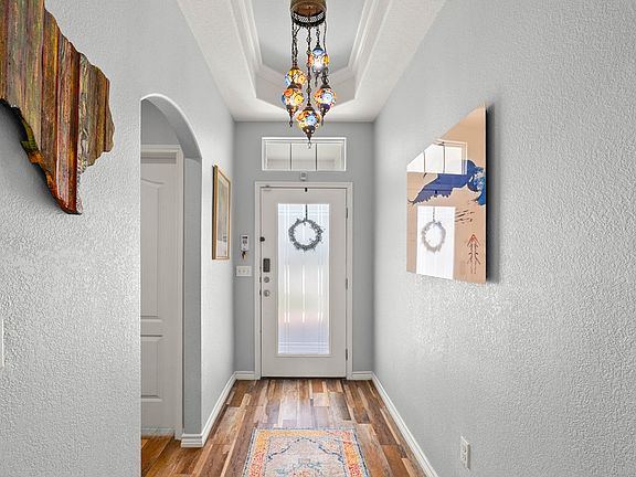 2nd image of 110 Beacon Ln