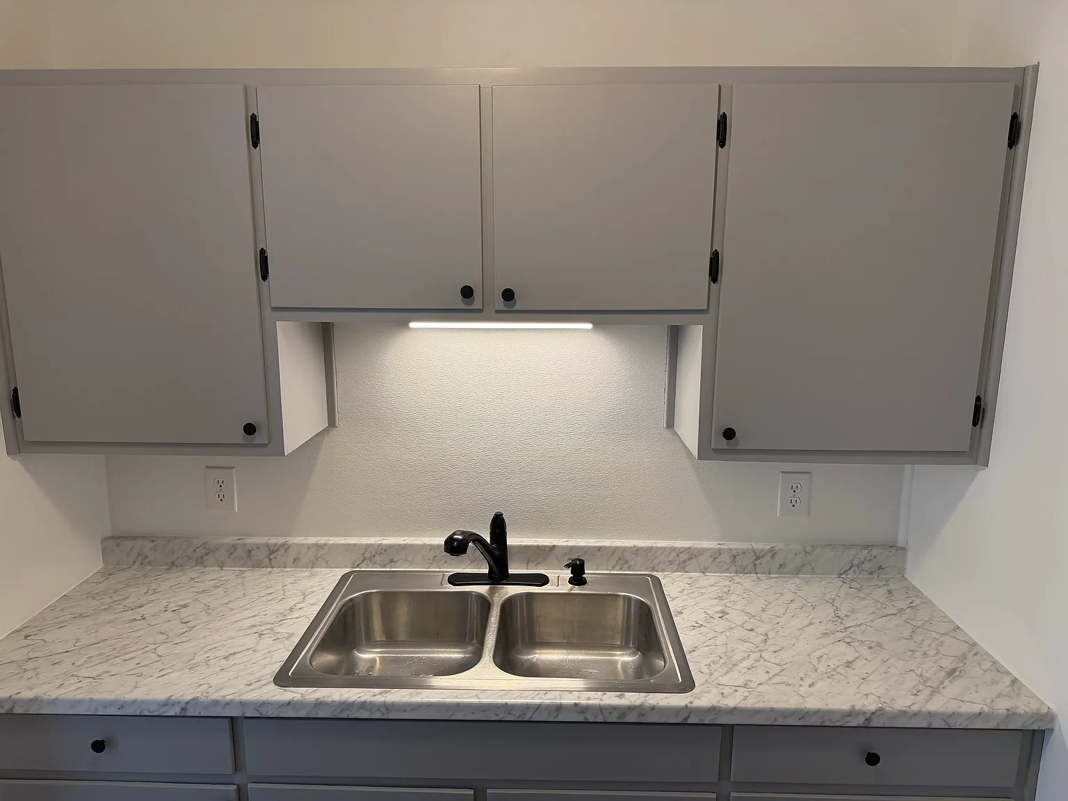 1 bed, 1.0 bath, 597 sqft, $850 — Photo 2