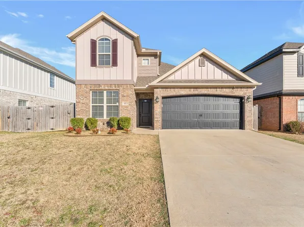 1611 Park St, Lowell, AR 72745