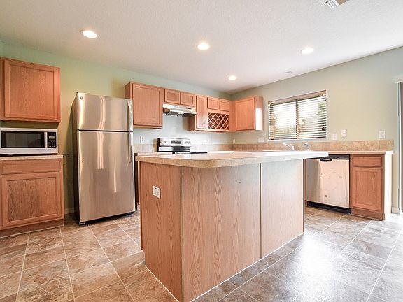3rd image of 12868 Oulton Cir