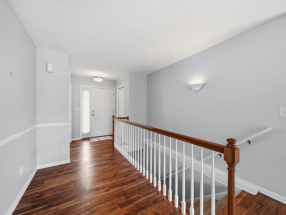 5th image of 3861 Dorset Dr