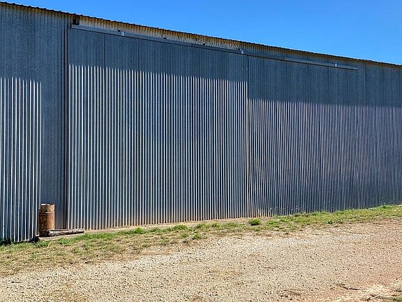 3rd image of 6277 N Highway 277