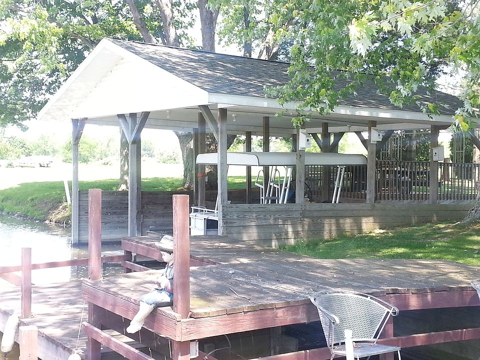 1st image of 1579 NE Santee Dr