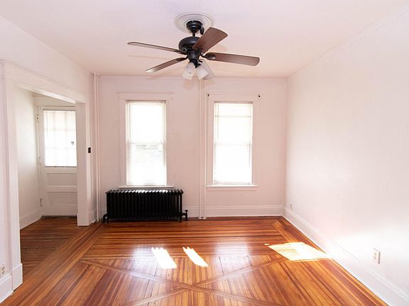 2nd image of 466 Ontario St #1