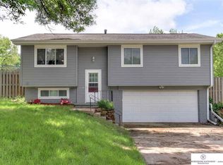 2801 Nebraska Dr, Bellevue, NE 68005