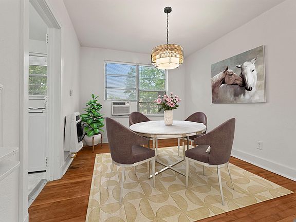 2nd image of 640 Carol Marie Dr #640