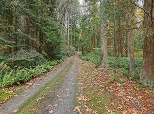 697 N Sunset Dr, Camano Island, WA 98282