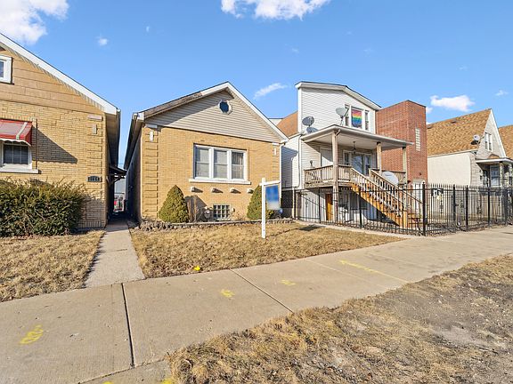 2nd image of 5152 W Bloomingdale Ave