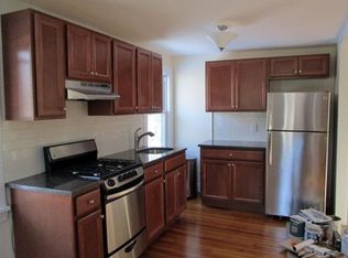 84 Woodbury Rd APT 2, Huntington, NY 11743