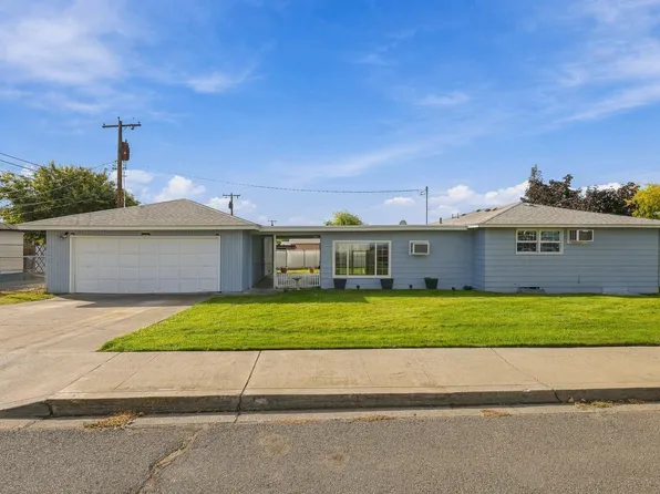 1939 N 18th Ave, Pasco, WA 99301
