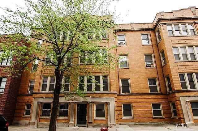 1st image of 449 W Saint James Pl #3
