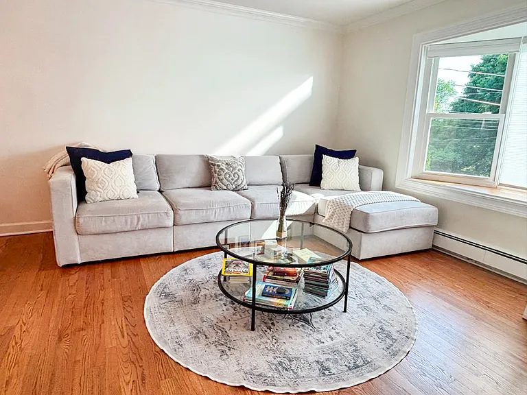 120 Pilgrim Dr — Photo 12