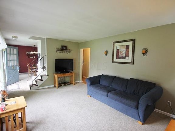 4th image of 1213 Drysdale Sq S