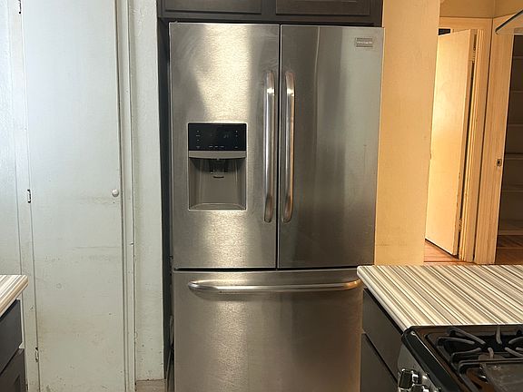 4th image of 5008 N Miller Ave