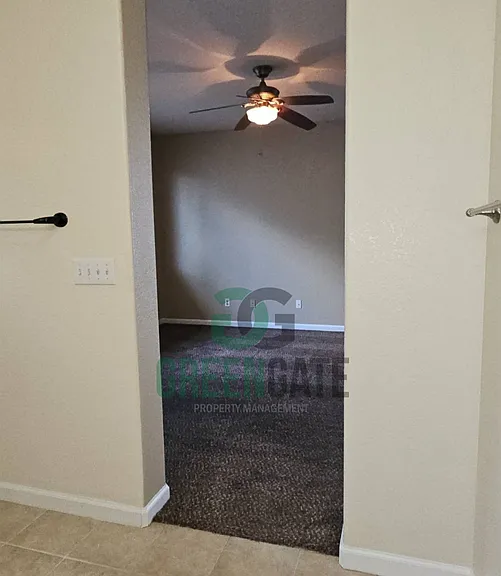 571 Zurich Dr — Photo 44