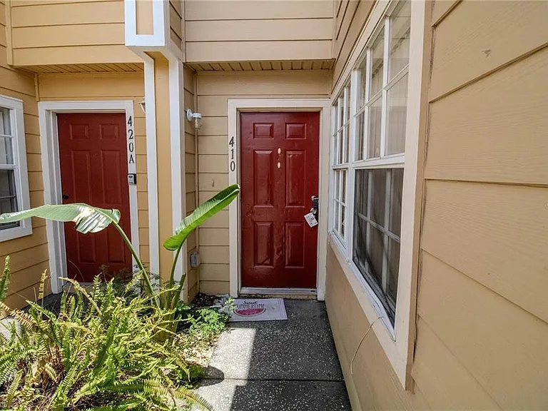 410 Australian Way — Photo 2