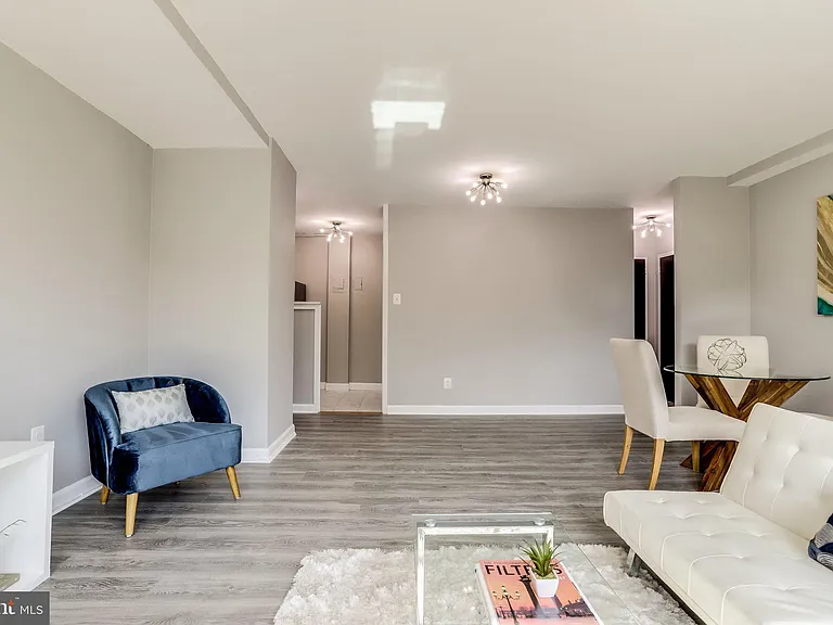 1011 Arlington Blvd #442 — Photo 7