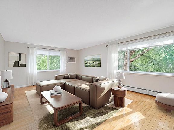3rd image of 2700 W 44th St APT 212