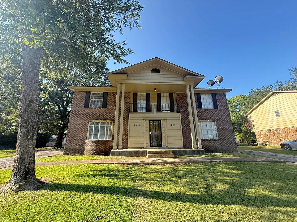 5711 Myers Rd