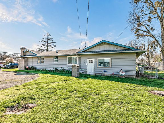 3rd image of 3200 Hanley Rd